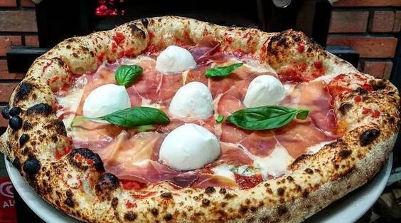 pizza salsiccia e friarielli